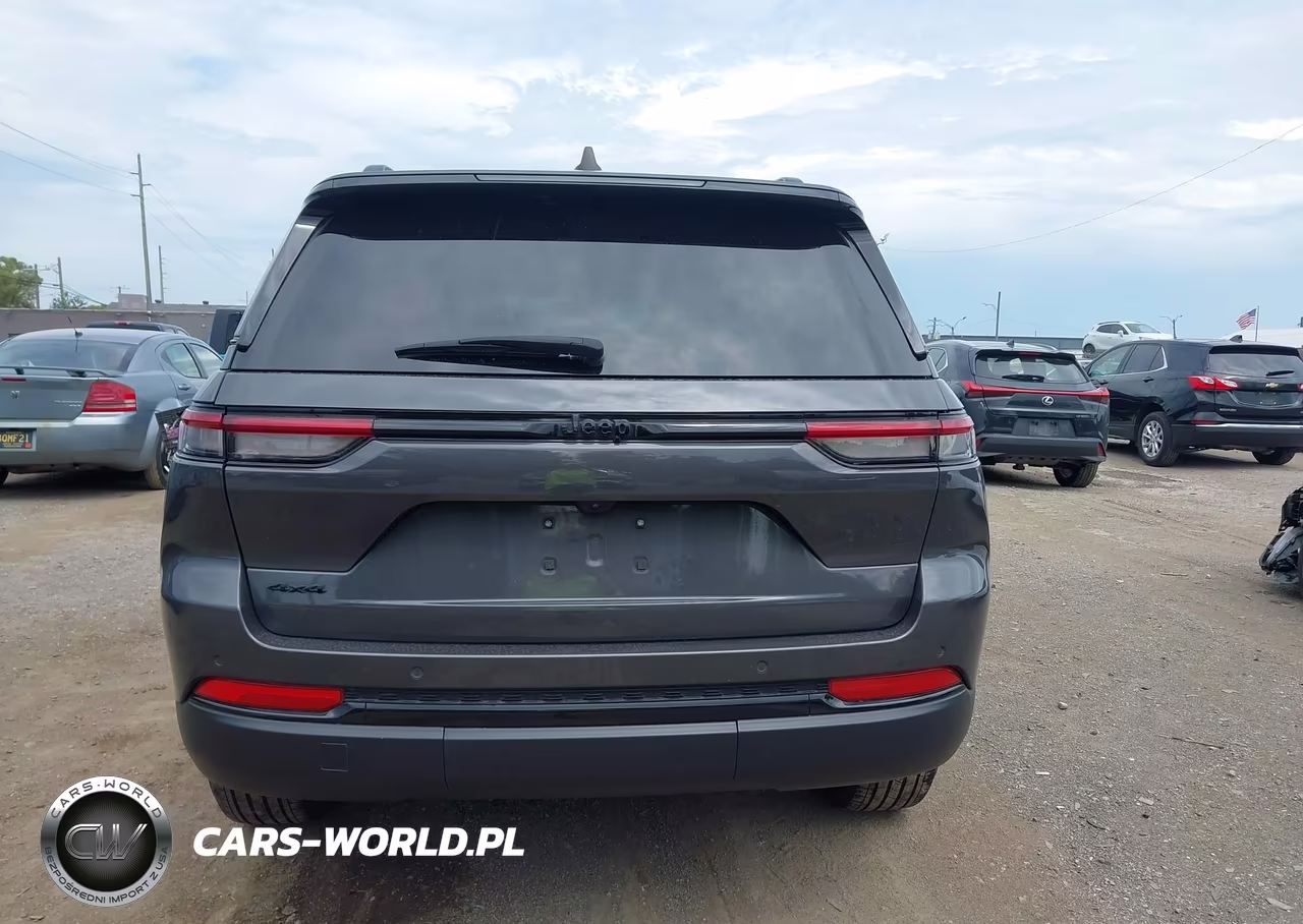 2024 Jeep Grand Cherokee Altitude X 4X4 VIN:1C4RJHAG5RC168811 - 16