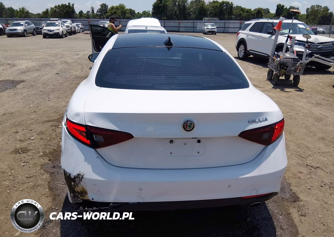 2017 Alfa Romeo Giulia Ti Rwd VIN:ZARFAECN0H7550089 - 16