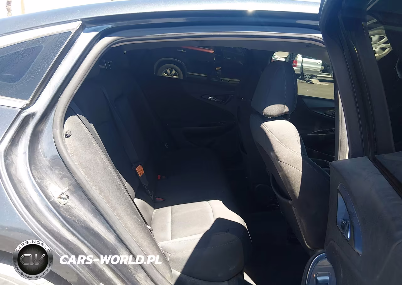 2019 Chevrolet Malibu Lt VIN:1G1ZD5ST4KF166045 - 8