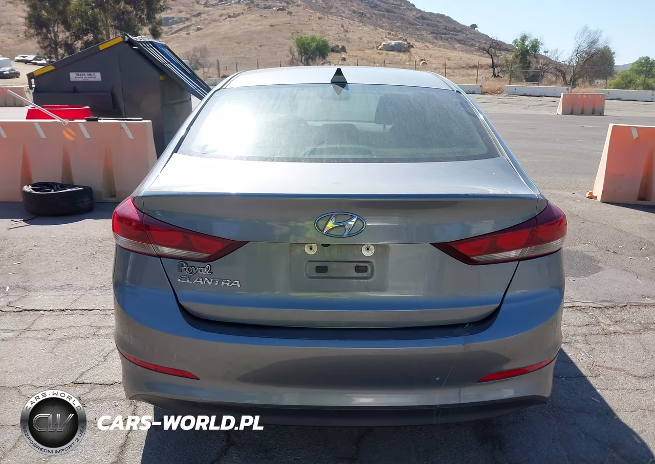 2018 Hyundai Elantra Value Edition VIN:KMHD84LF8JU532426 - 16