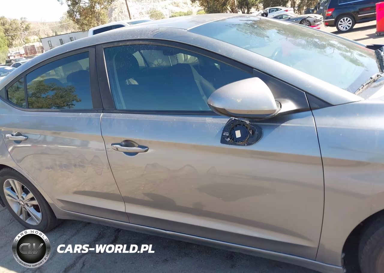 2018 Hyundai Elantra Value Edition VIN:KMHD84LF8JU532426 - 18