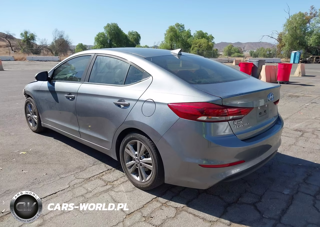 2018 Hyundai Elantra Value Edition VIN:KMHD84LF8JU532426 - 3