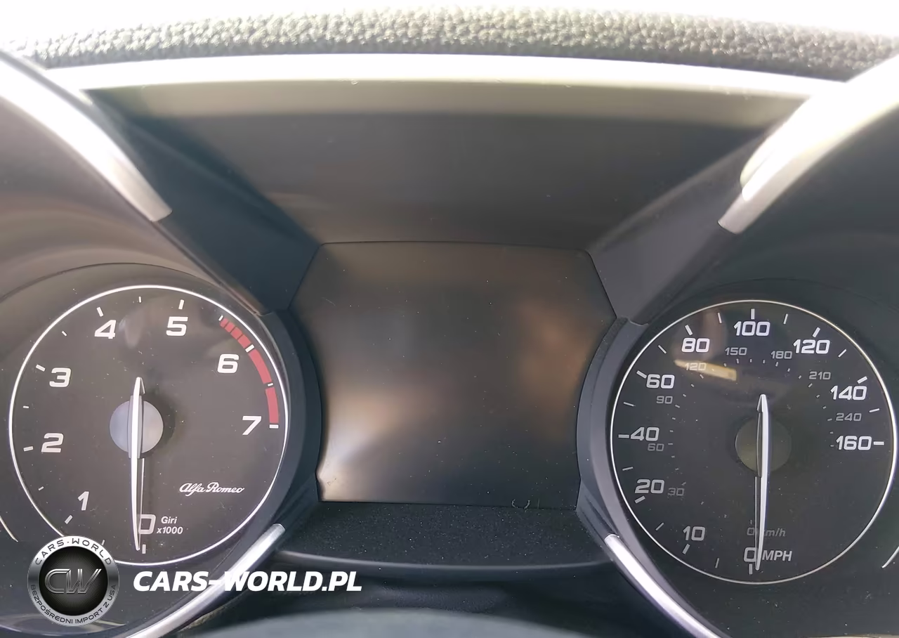 2020 Alfa Romeo Giulia Ti Sport Rwd VIN:ZARFAMBN7L7631613 - 16
