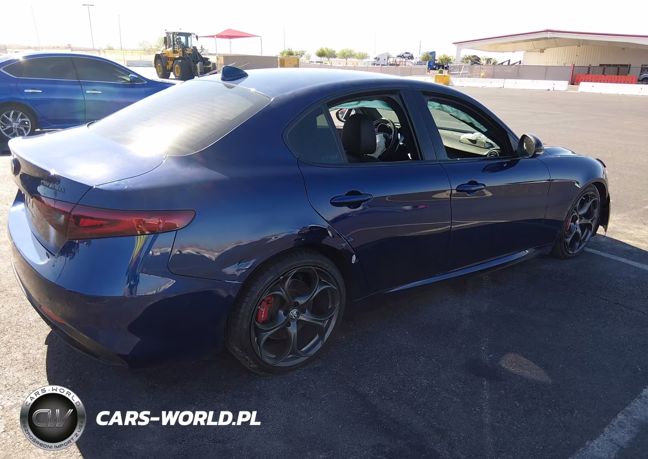 2020 Alfa Romeo Giulia Ti Sport Rwd VIN:ZARFAMBN7L7631613 - 4