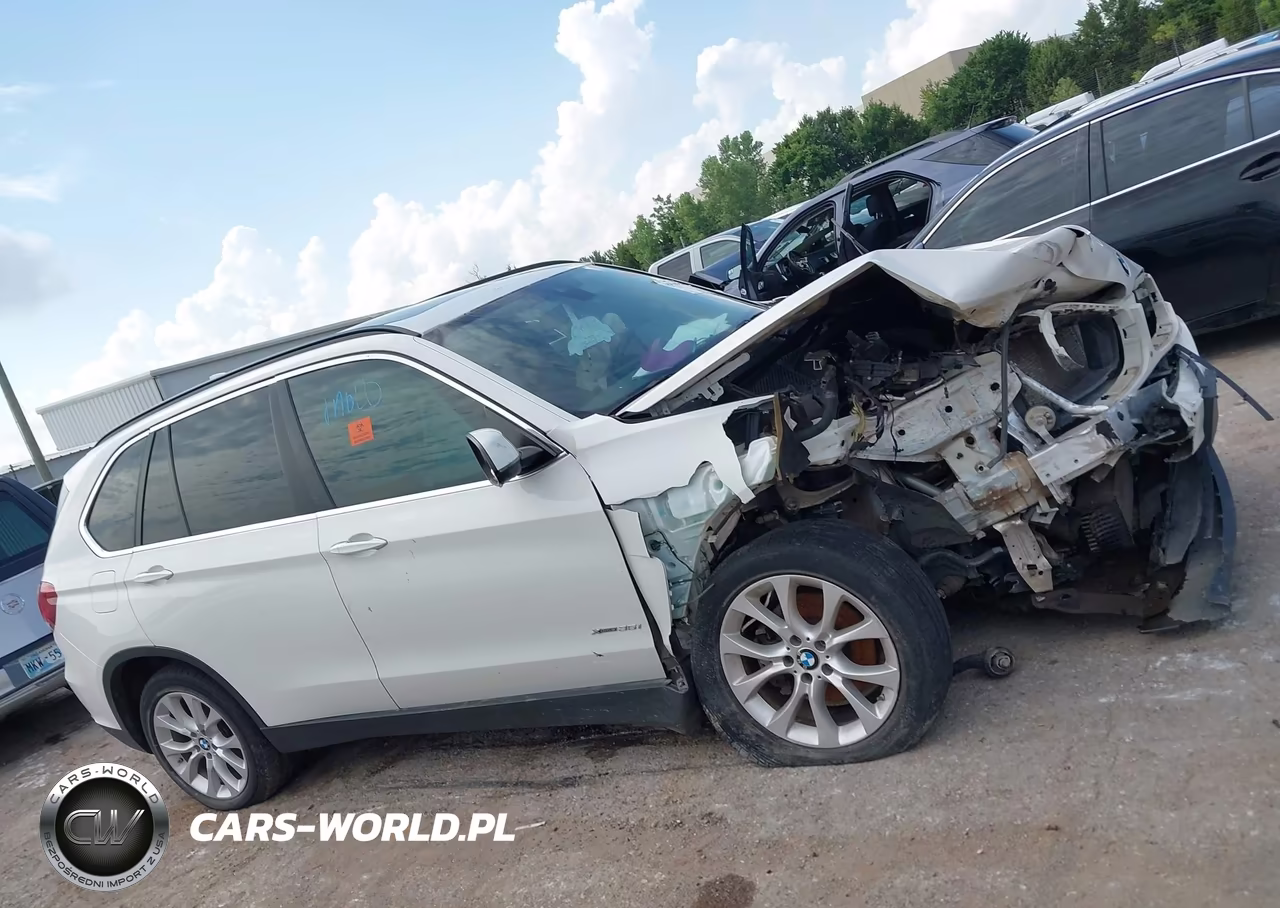 2016 BMW X5 xDrive35I VIN:5UXKR0C56G0P22961 - 13