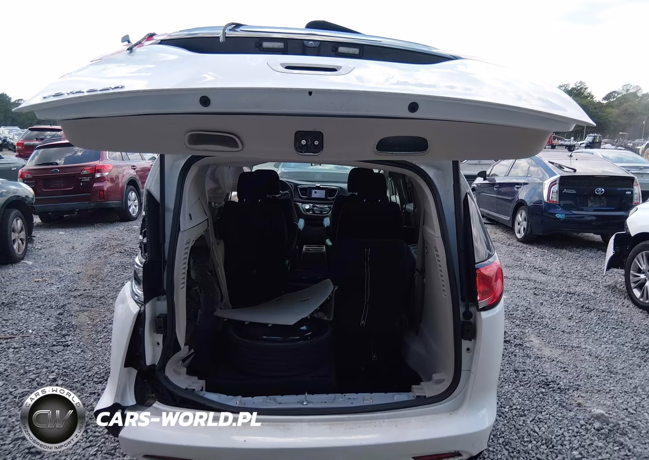 2022 Chrysler Voyager Lx VIN:2C4RC1CG3NR230318 - 16