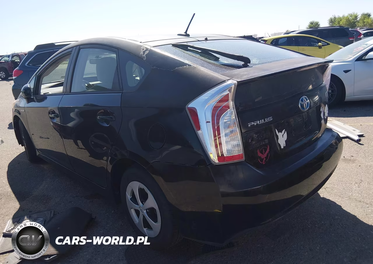 2015 Toyota Prius Three VIN:JTDKN3DU3F0435919 - 3
