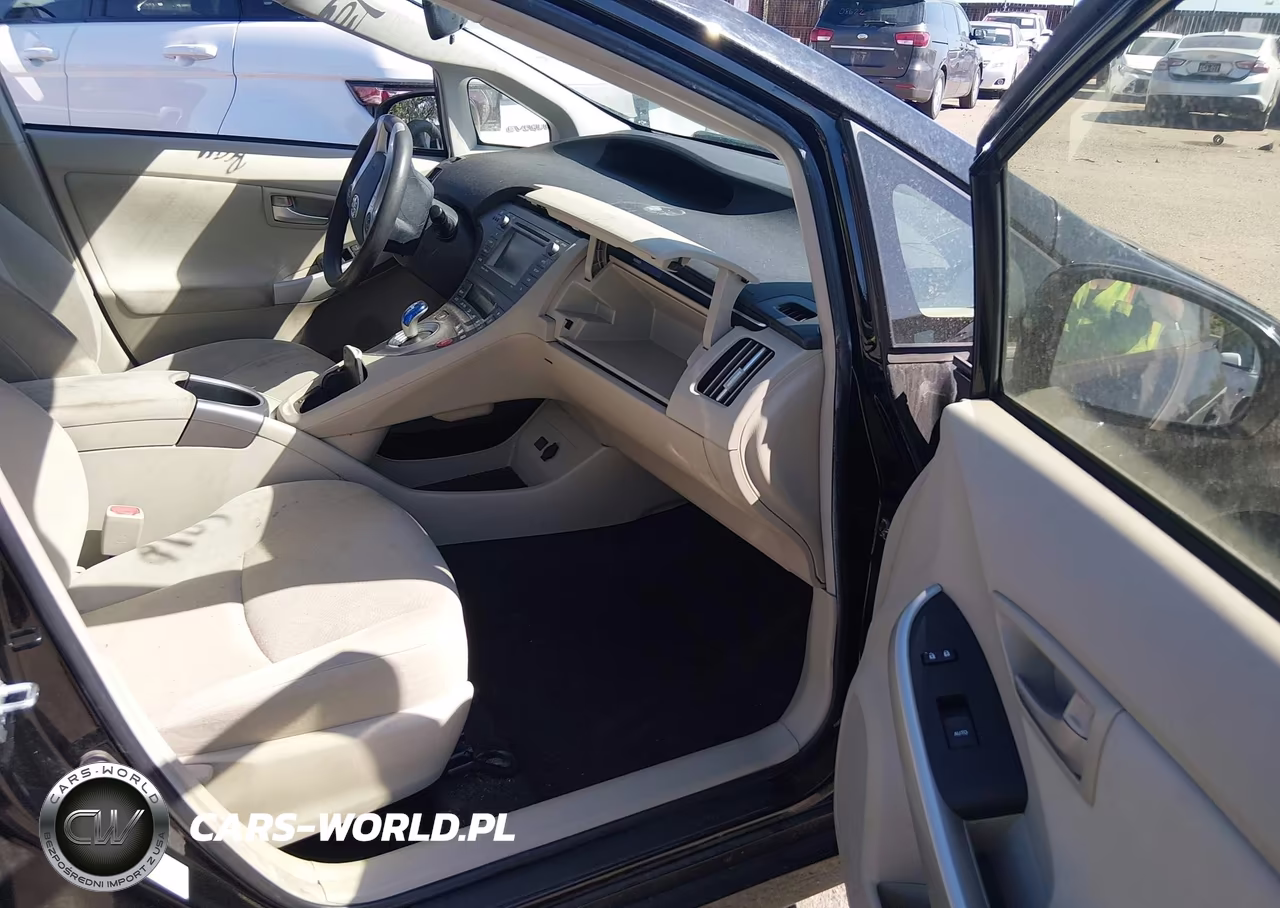 2015 Toyota Prius Three VIN:JTDKN3DU3F0435919 - 5