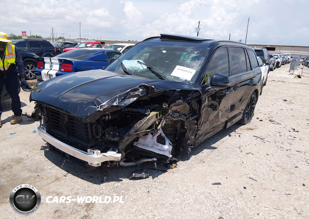 2023 Lincoln Aviator Reserve VIN:5LM5J7WC8PGL28015 - 2