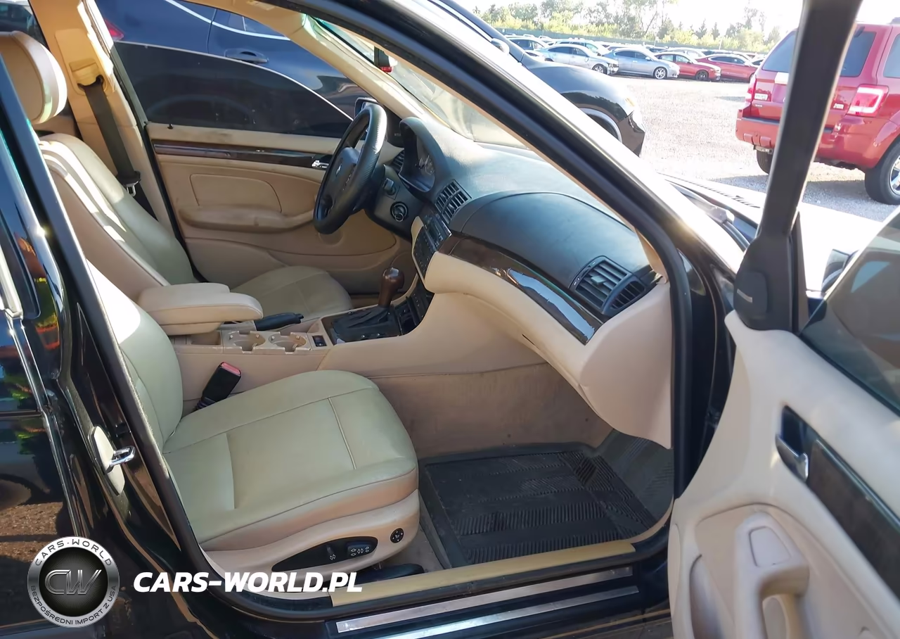 2003 BMW 3 Series 330Xi VIN:WBAEW53423PG20179 - 5