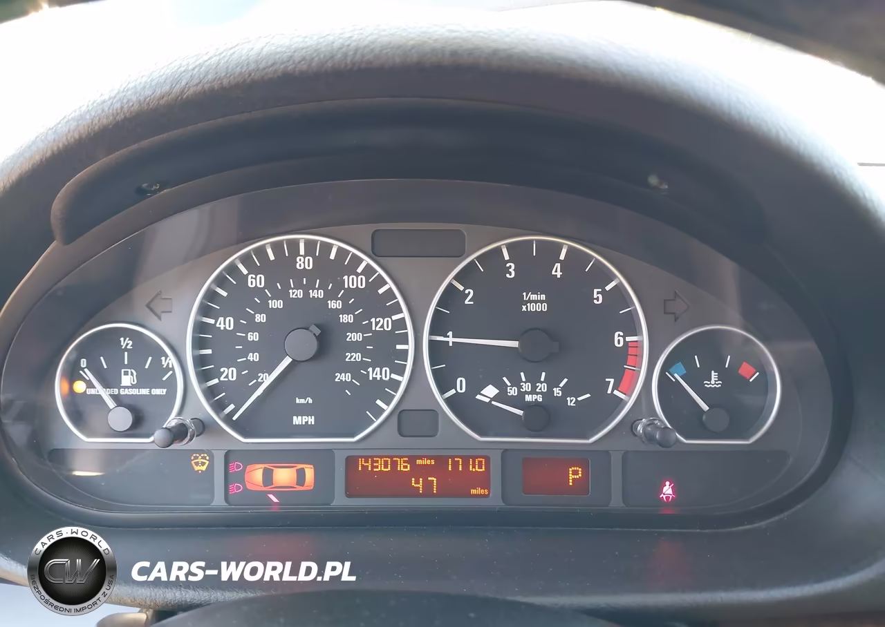 2003 BMW 3 Series 330Xi VIN:WBAEW53423PG20179 - 7