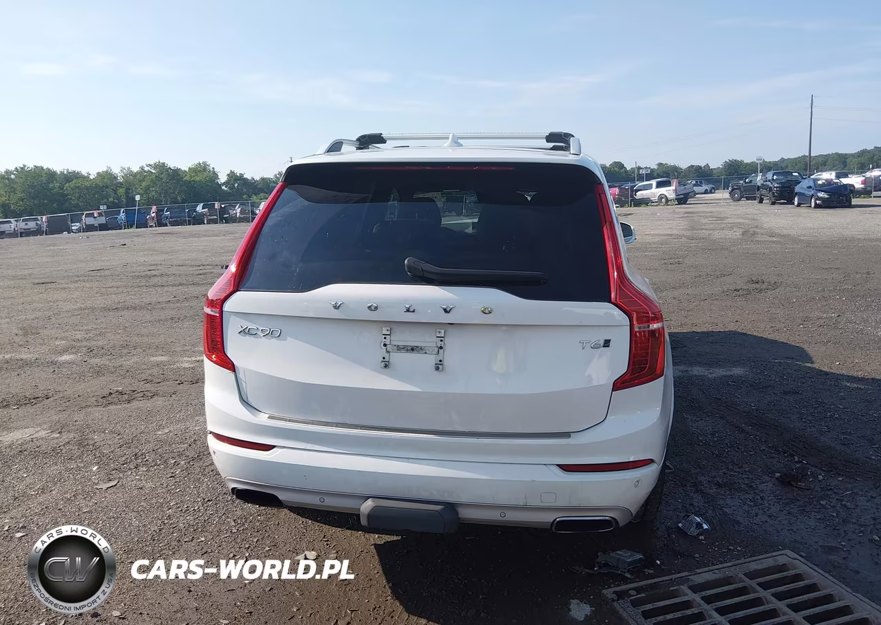 2018 Volvo Xc90 T6 Momentum VIN:YV4A22PKXJ1327743 - 16