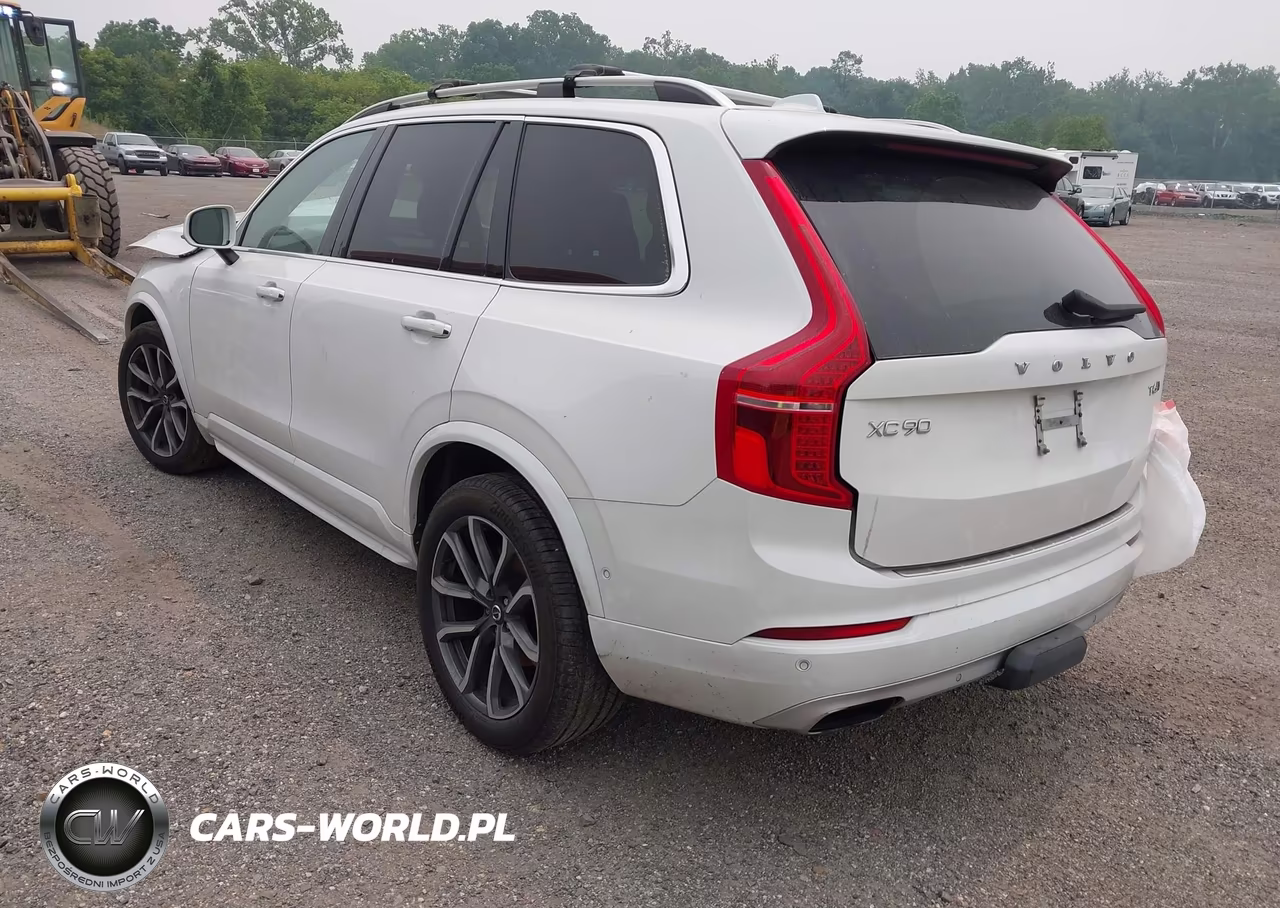 2018 Volvo Xc90 T6 Momentum VIN:YV4A22PKXJ1327743 - 3