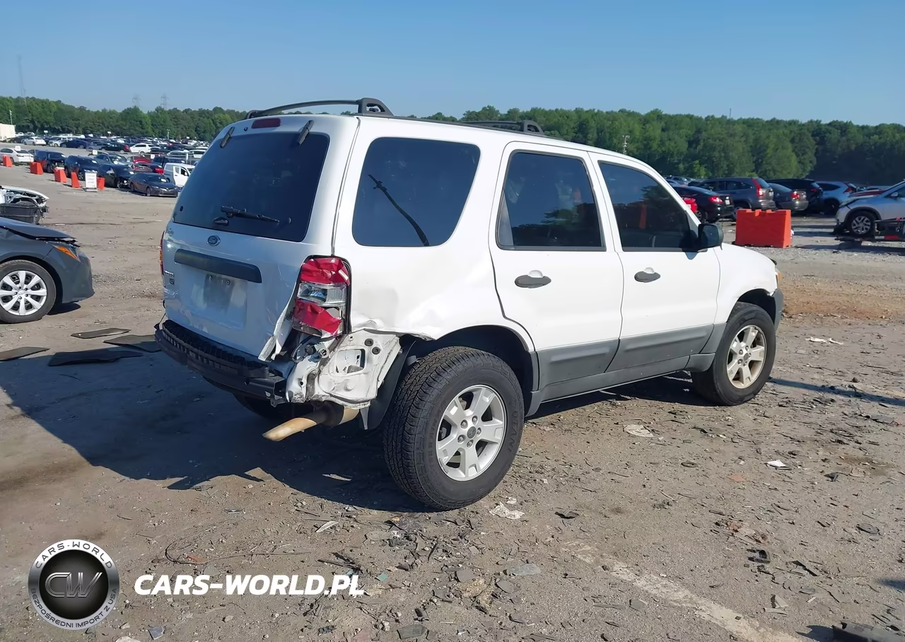 2007 Ford Escape Xlt VIN:1FMYU03Z87KA91224 - 4