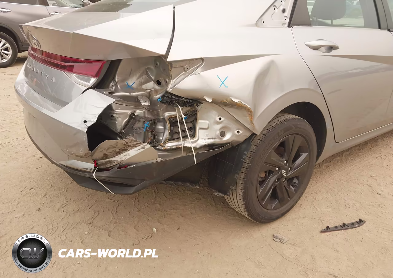 2022 Hyundai Elantra Sel VIN:5NPLM4AG2NH072851 - 6