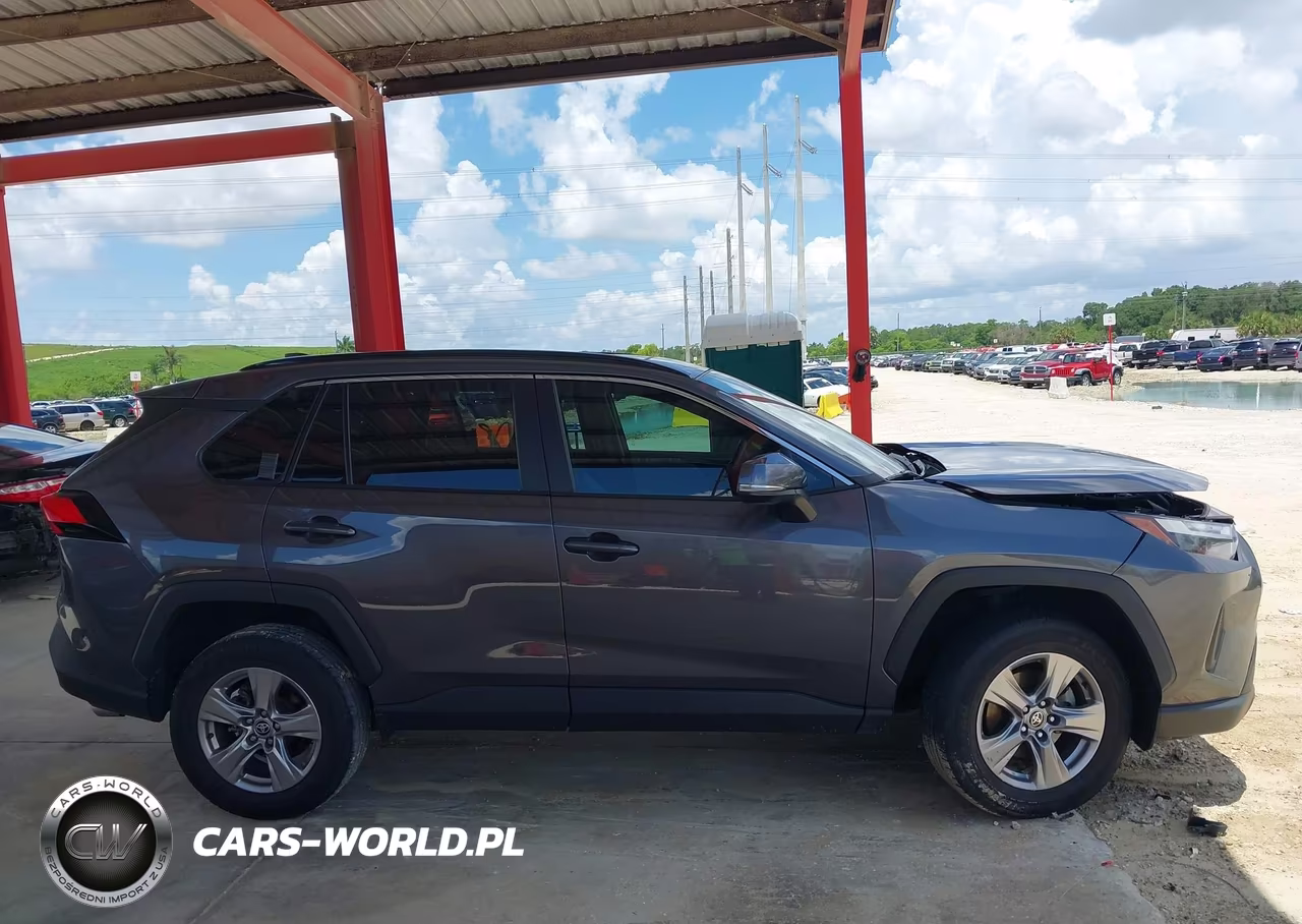 2023 Toyota Rav4 Xle VIN:2T3W1RFV6PC232737 - 13