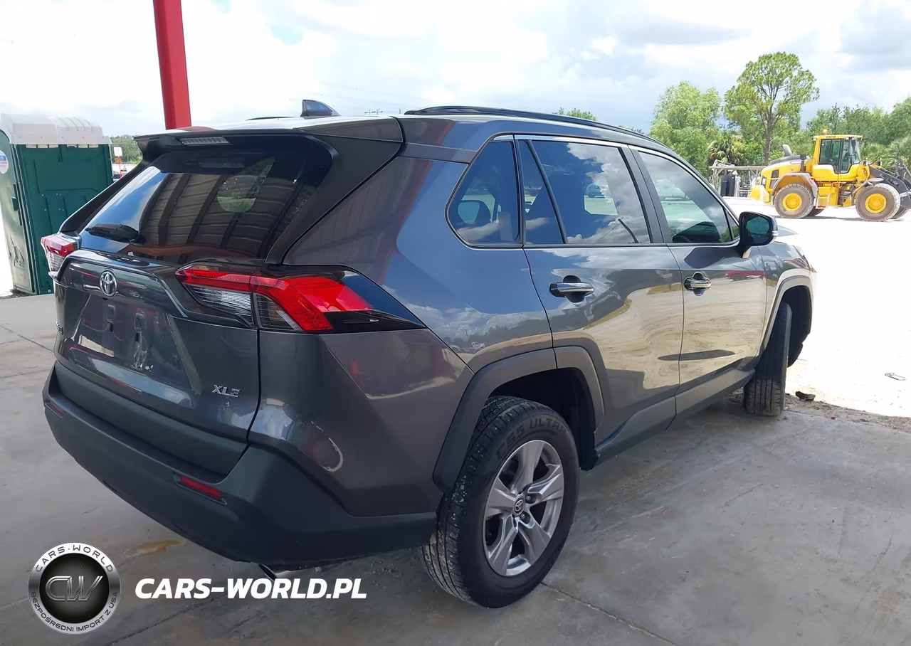 2023 Toyota Rav4 Xle VIN:2T3W1RFV6PC232737 - 4