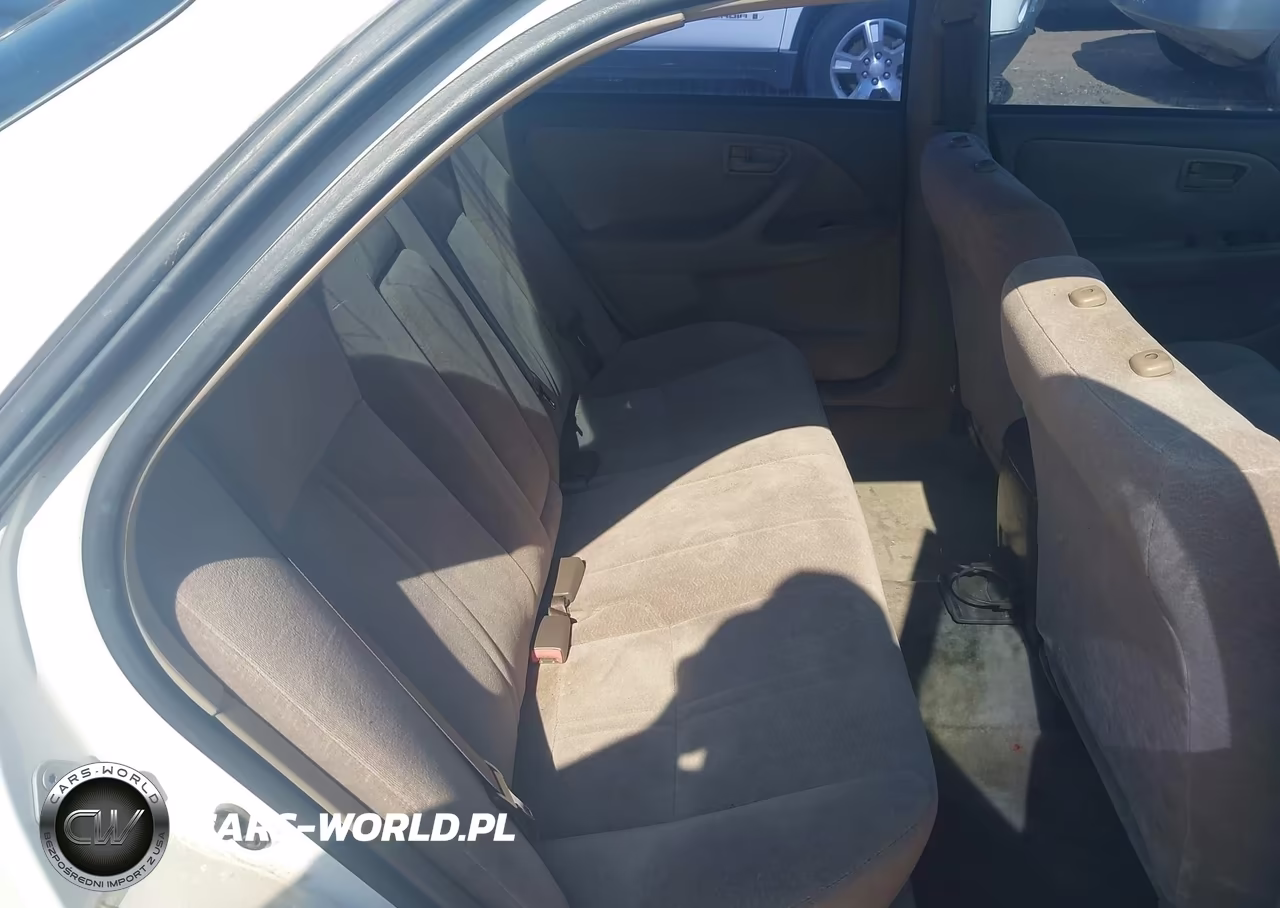 1999 Toyota Camry Le VIN:JT2BG28K4X0288906 - 8