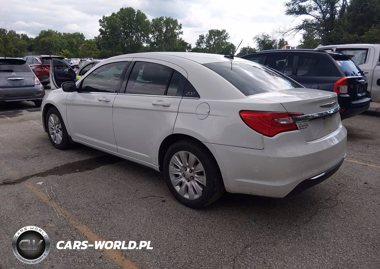 2012 Chrysler 200 Lx VIN:1C3CCBABXCN164738 - 3