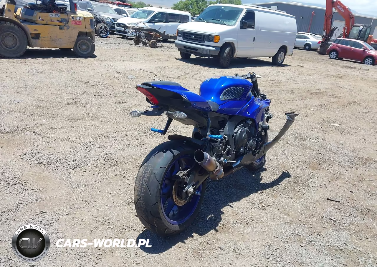 2023 Yamaha Yzfr1 VIN:JYARN66E0PA003060 - 4