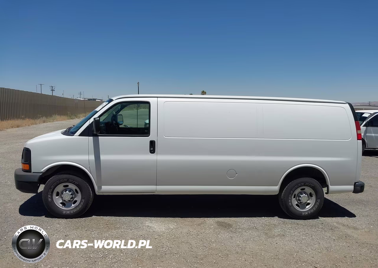 2010 Chevrolet Express 3500 Work Van VIN:1GC2GUBA1A1147330 - 14