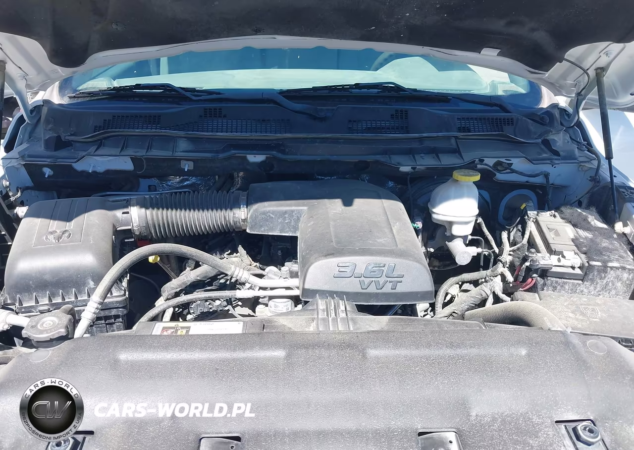 2019 Ram 1500 Classic VIN:3C6JR7DG7KG606363 - 10
