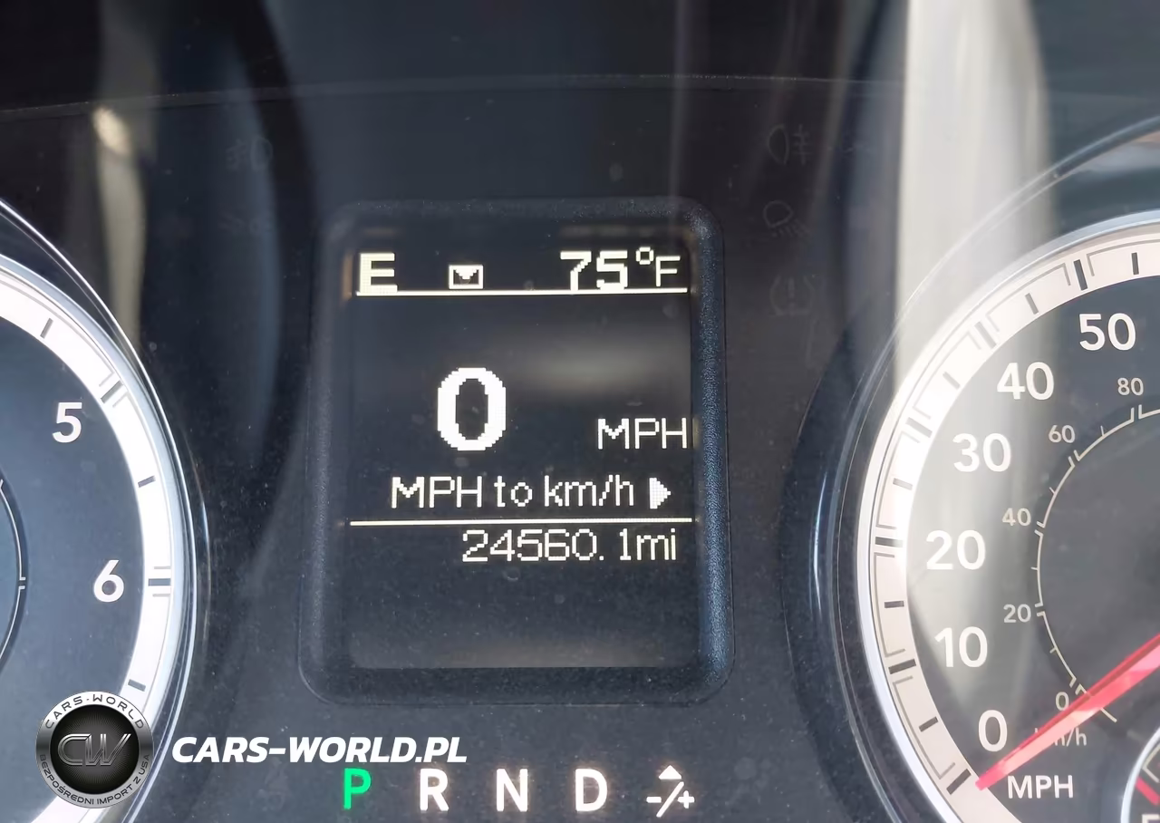 2019 Ram 1500 Classic VIN:3C6JR7DG7KG606363 - 17