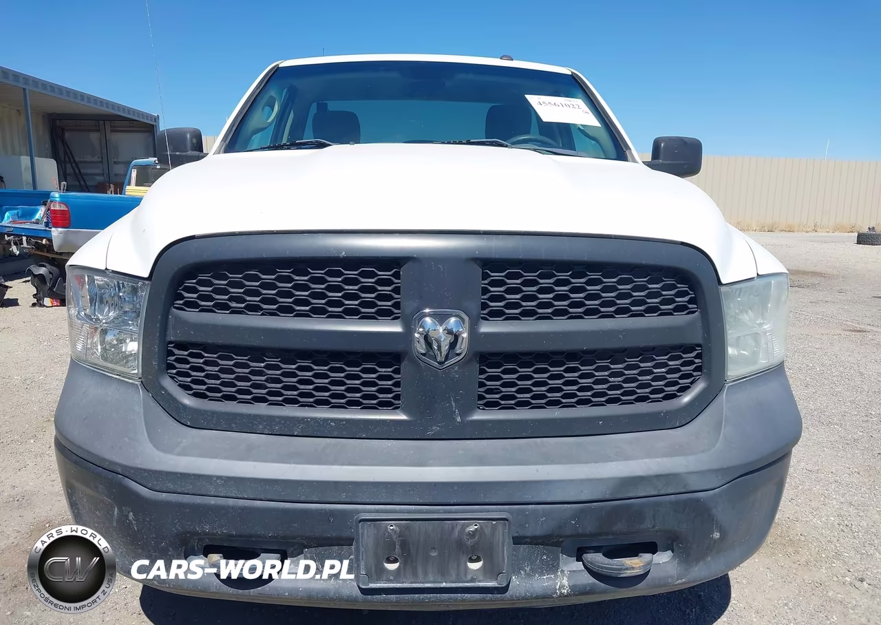 2019 Ram 1500 Classic VIN:3C6JR7DG7KG606363 - 6
