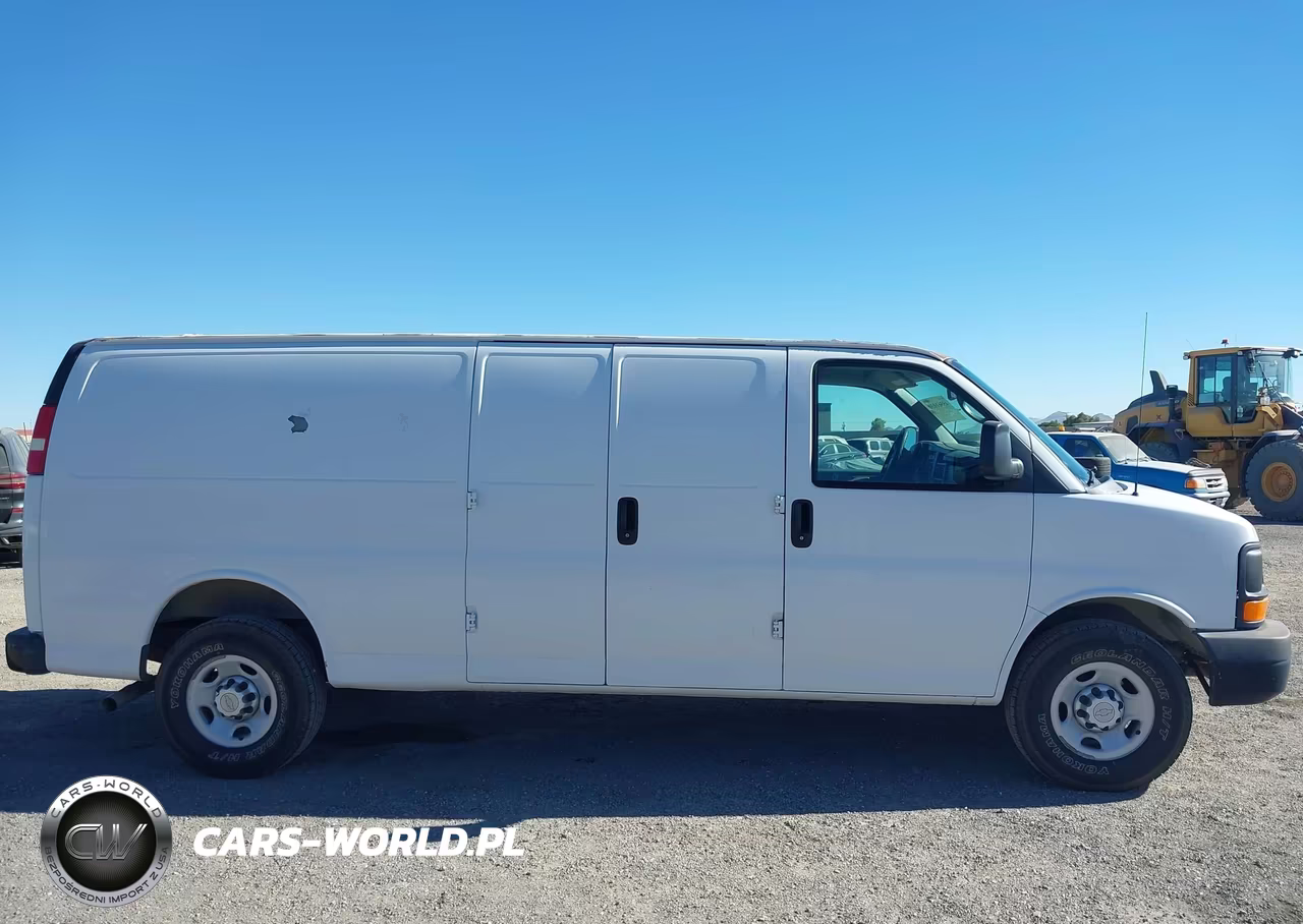 2010 Chevrolet Express 3500 Work Van VIN:1GC2GUBA7A1145713 - 18
