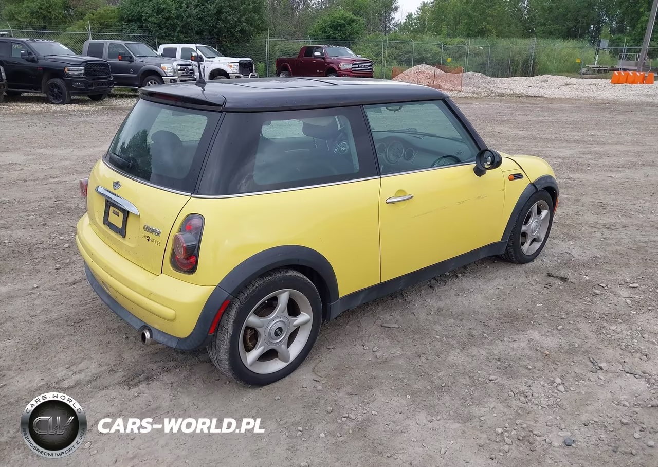 2003 Mini Cooper VIN:WMWRC33413TC45519 - 4