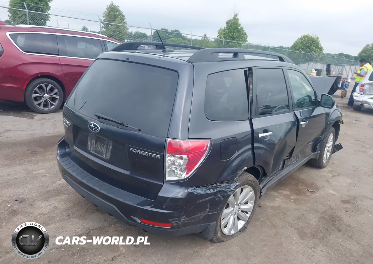 2012 Subaru Forester 2.5X Premium VIN:JF2SHBDC9CH444910 - 4