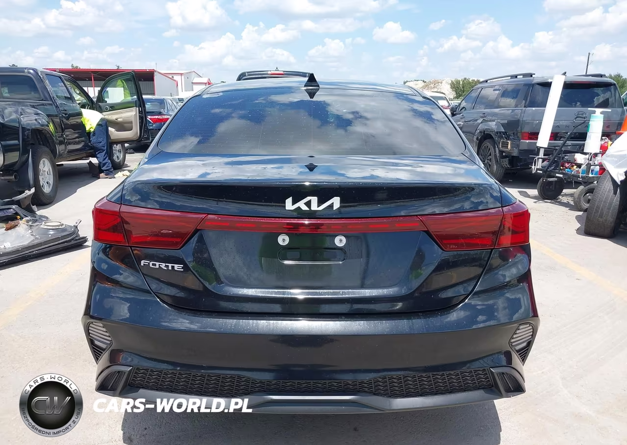 2024 Kia Forte Lxs VIN:3KPF24AD5RE816834 - 16