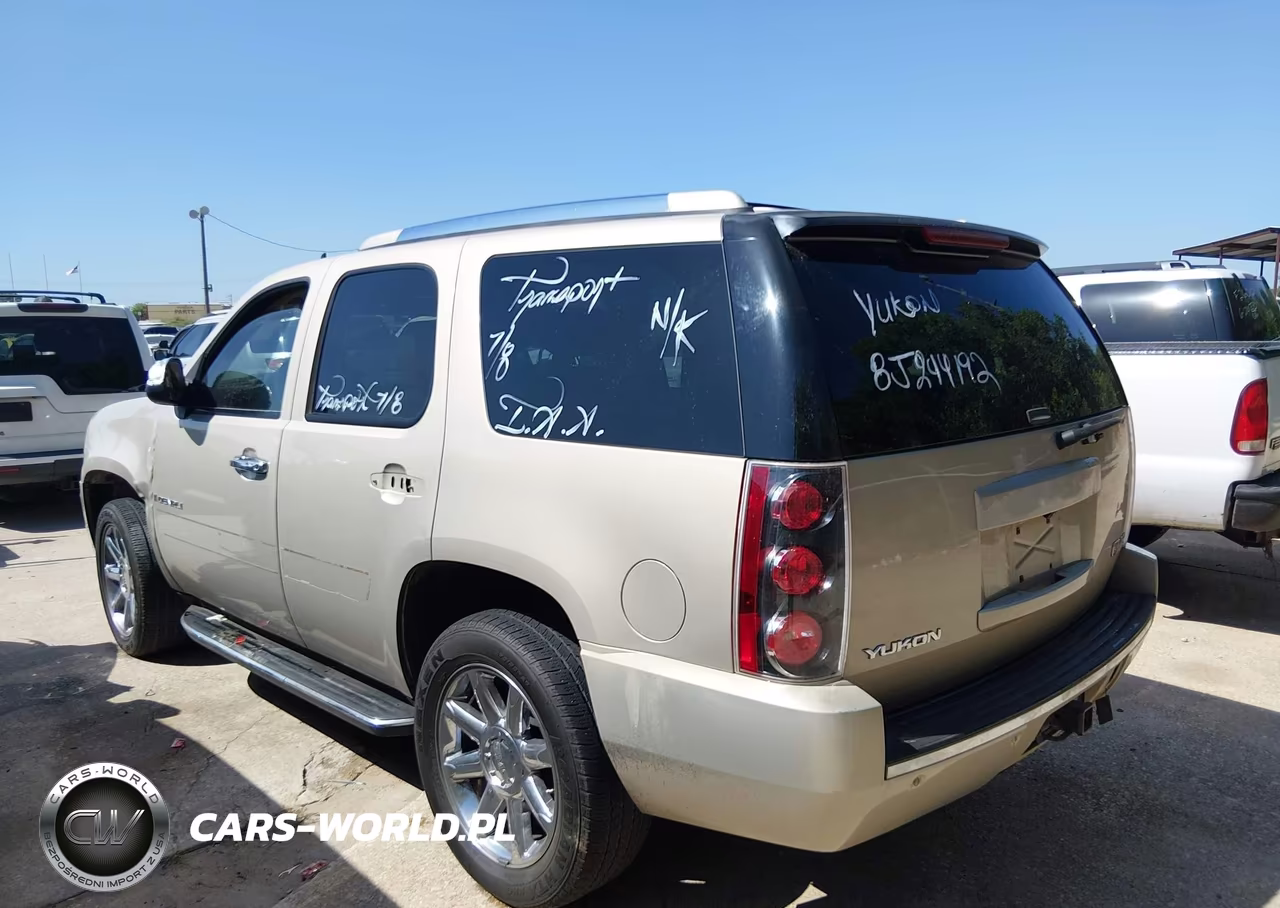 2008 GMC Yukon Denali VIN:1GKFK638X8J244192 - 13
