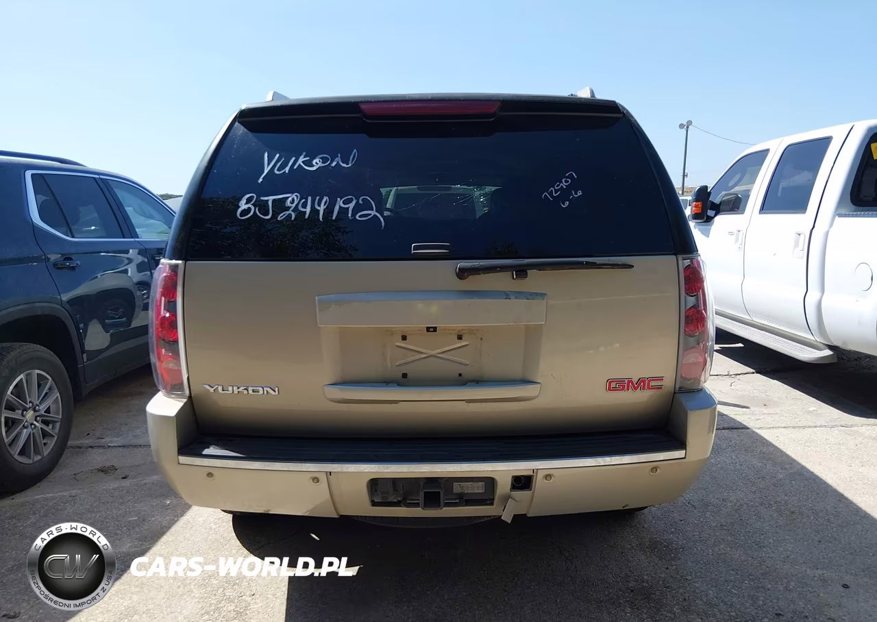 2008 GMC Yukon Denali VIN:1GKFK638X8J244192 - 15