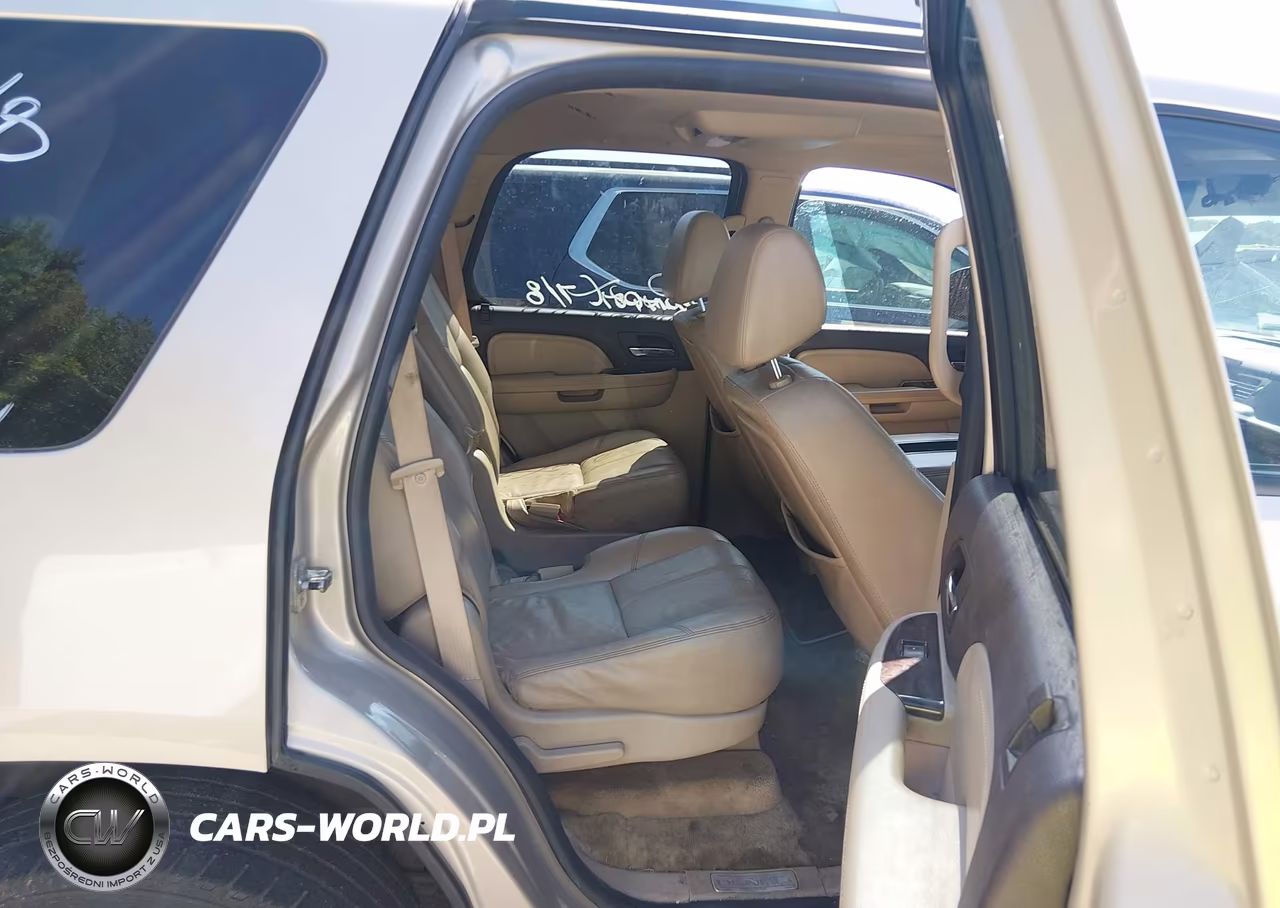 2008 GMC Yukon Denali VIN:1GKFK638X8J244192 - 8