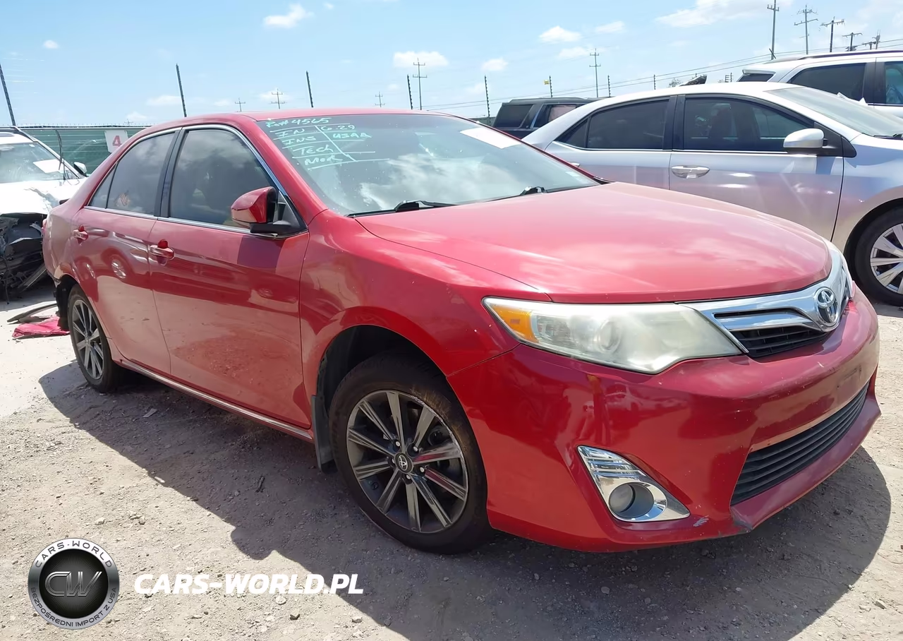 2014 Toyota Camry Xle – zdjęcie 1 z 17
