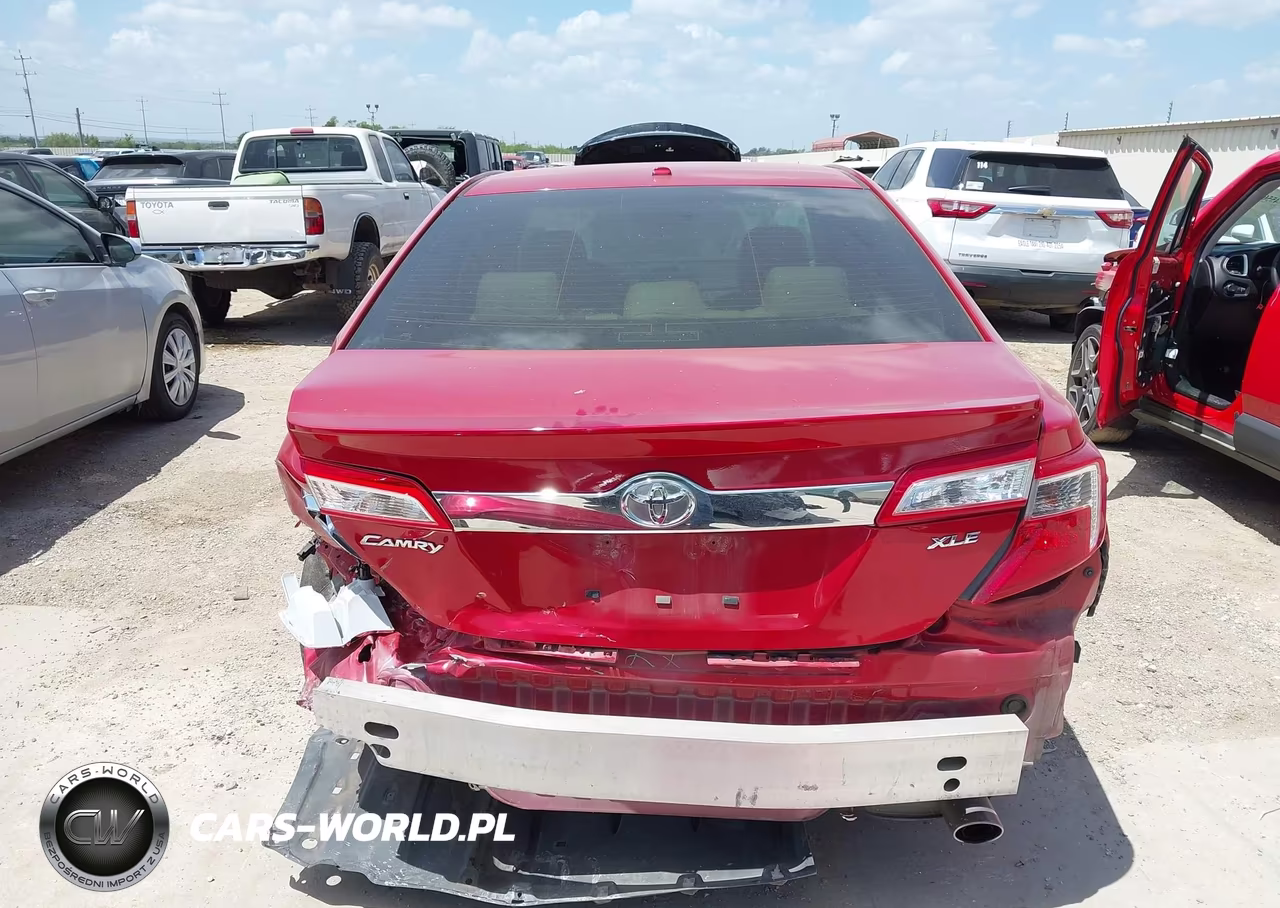 2014 Toyota Camry Xle VIN:4T4BF1FK8ER420807 - 17