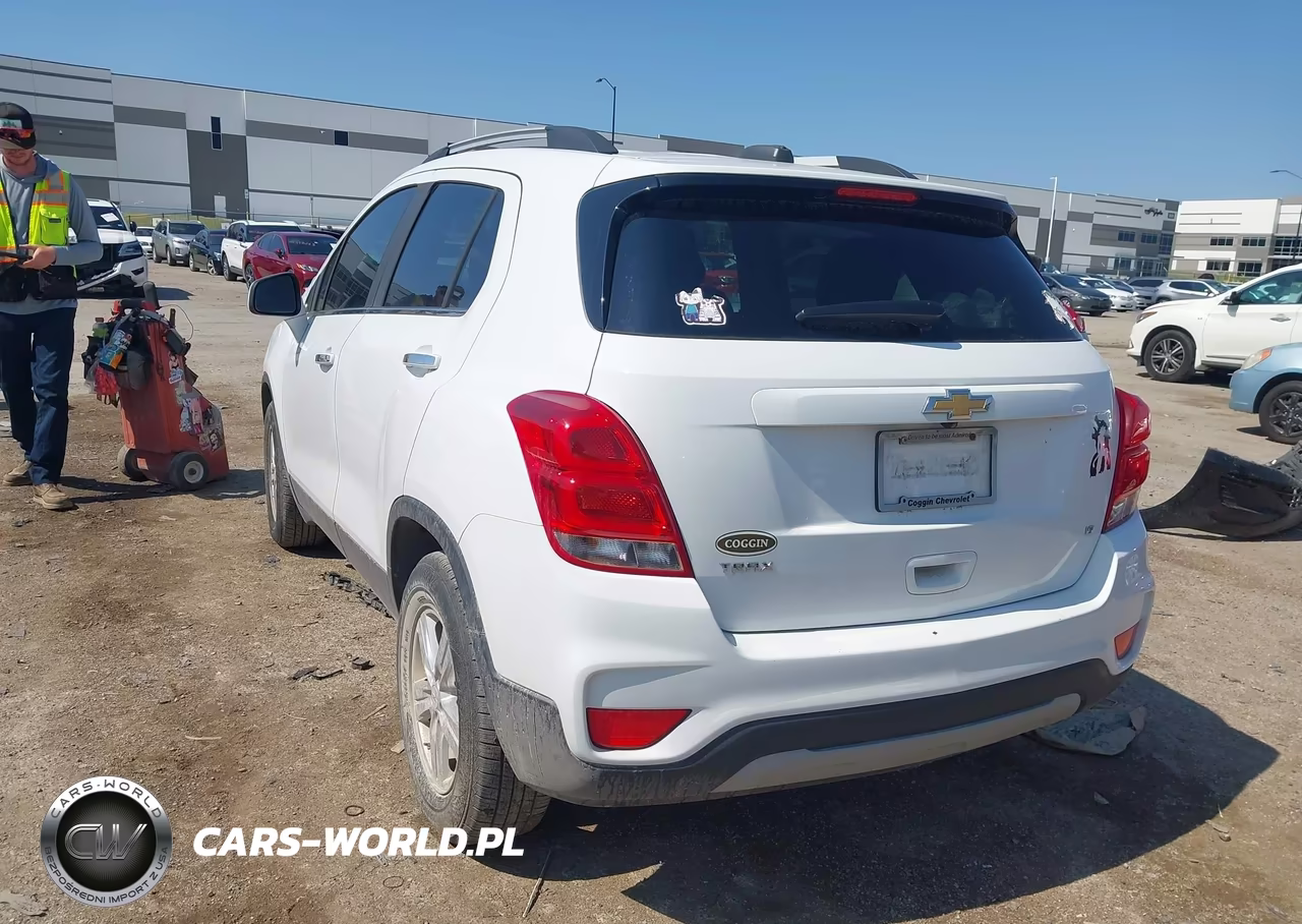 2020 Chevrolet Trax Fwd Lt VIN:KL7CJLSB2LB035493 - 3