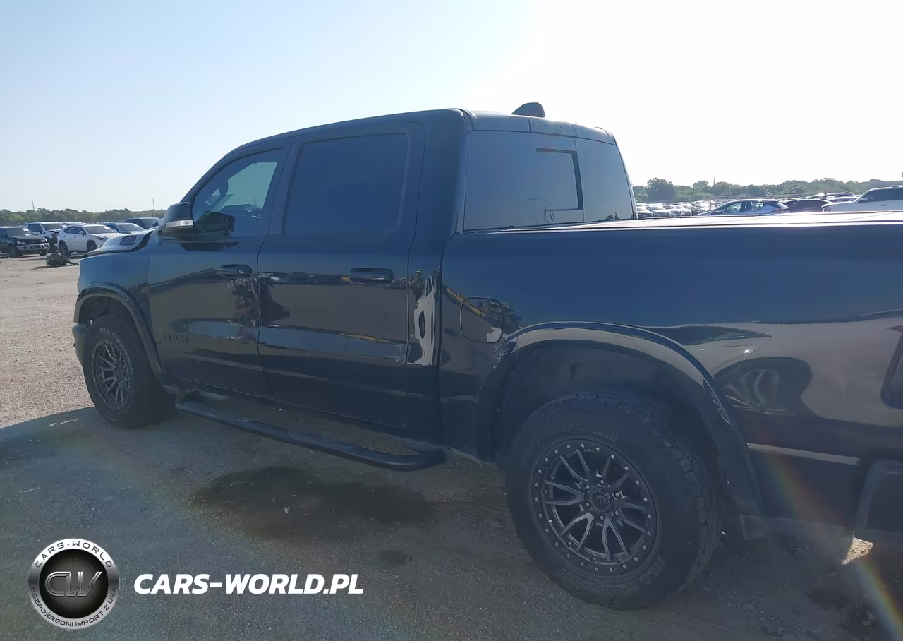 2019 Ram 1500 Laramie 4X4 5'7 Box VIN:1C6SRFJT6KN733290 - 14