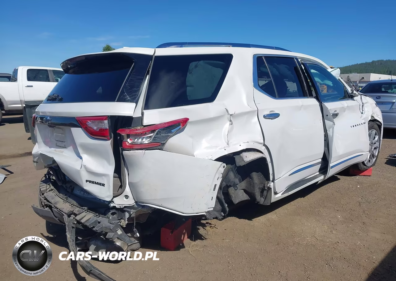 2019 Chevrolet Traverse Premier VIN:1GNEVKKW1KJ221101 - 4