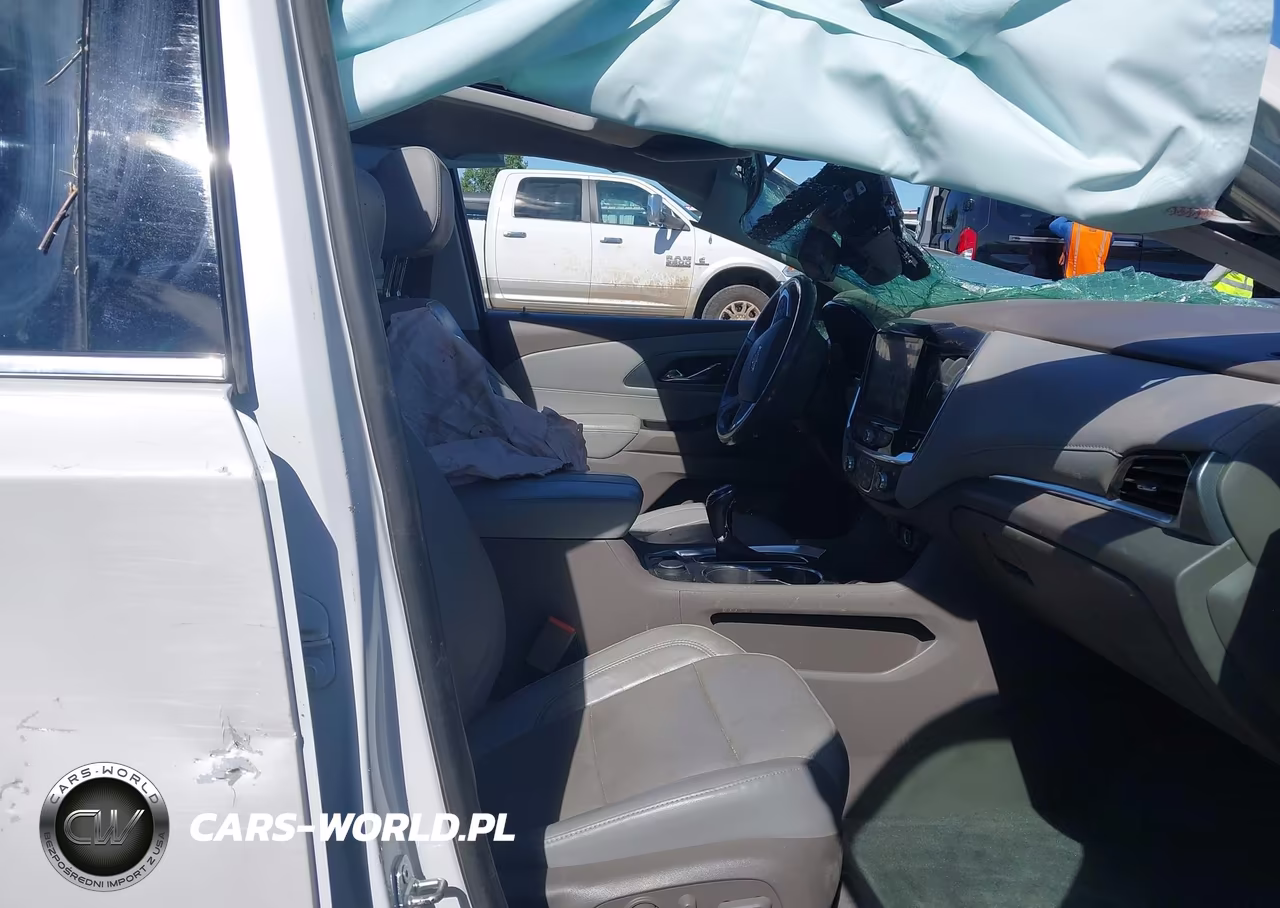 2019 Chevrolet Traverse Premier VIN:1GNEVKKW1KJ221101 - 5