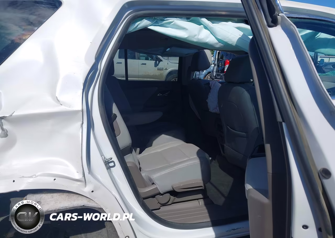 2019 Chevrolet Traverse Premier VIN:1GNEVKKW1KJ221101 - 8