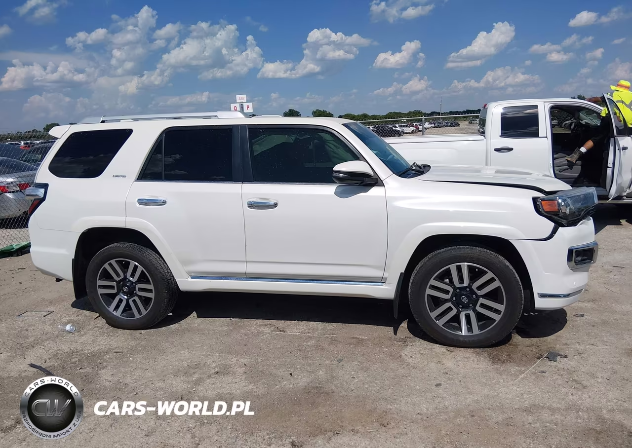 2020 Toyota 4Runner Limited VIN:JTEBU5JR6L5828046 - 13