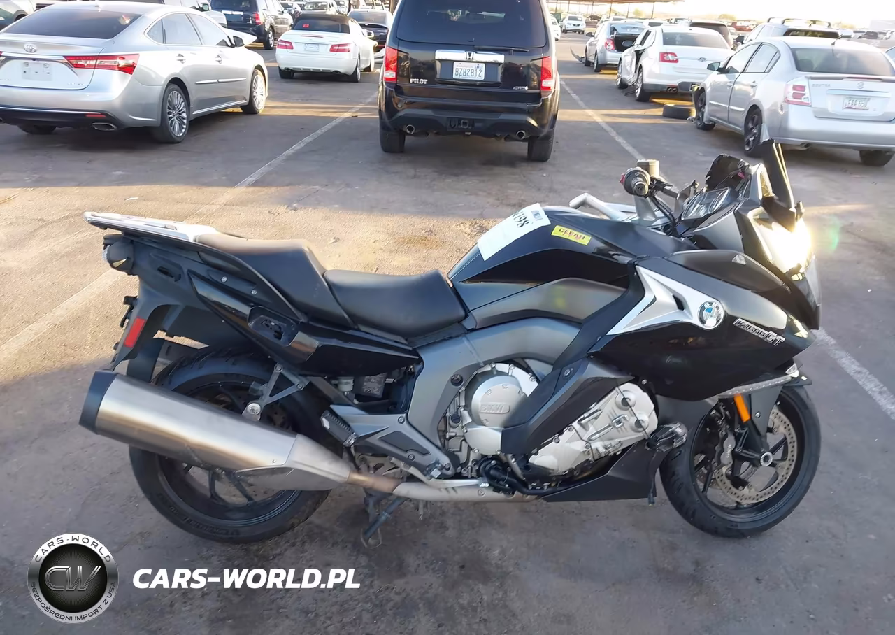 2017 BMW K1600 Gt VIN:WB10F1108HZ542518 - 10