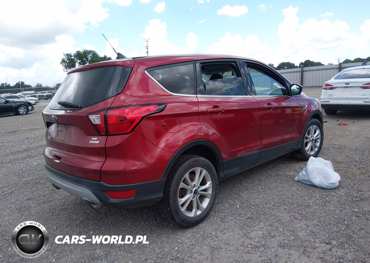 2019 Ford Escape Se VIN:1FMCU0GD2KUA62923 - 4