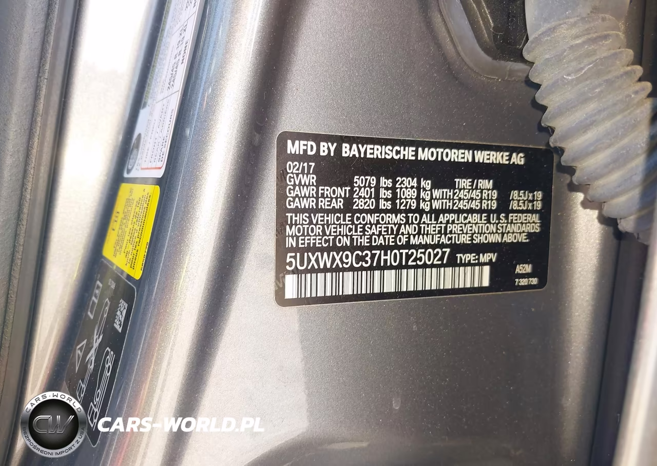 2017 BMW X3 xDrive28I VIN:5UXWX9C37H0T25027 - 9