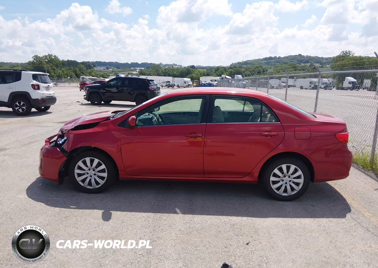 2013 Toyota Corolla Le VIN:JTDBU4EE1DJ114310 - 15