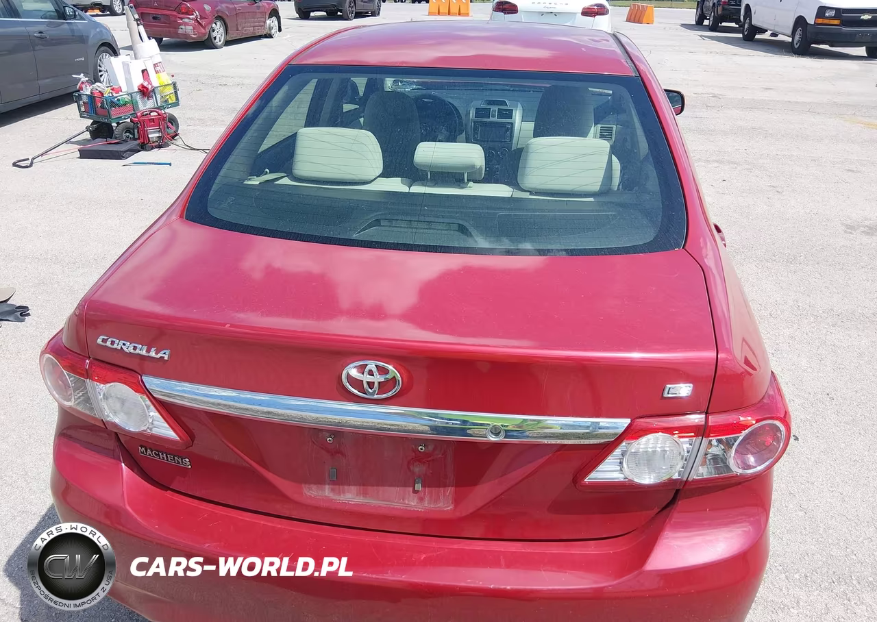 2013 Toyota Corolla Le VIN:JTDBU4EE1DJ114310 - 17