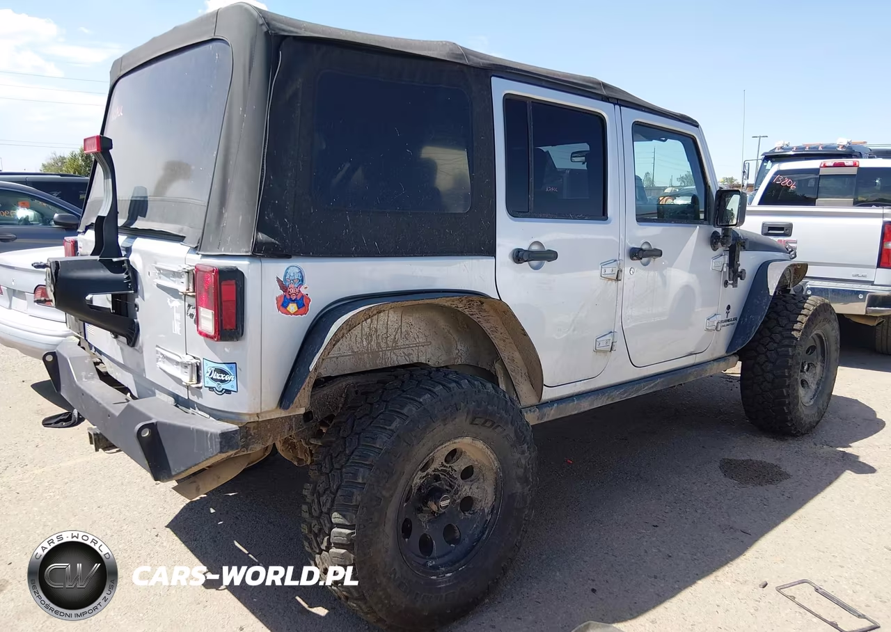 2008 Jeep Wrangler Unlimited Rubicon VIN:1J4GA69158L571482 - 4
