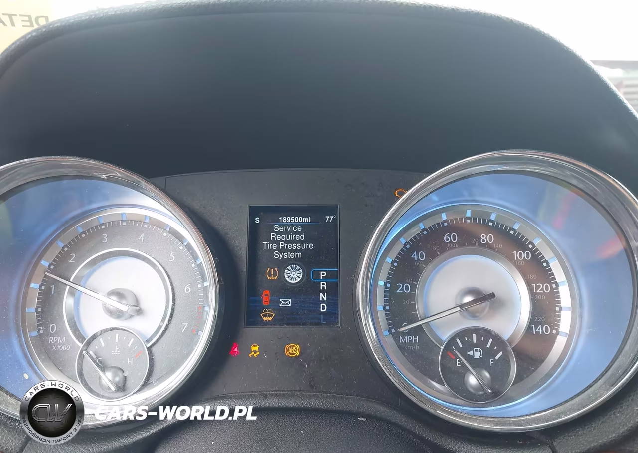 2014 Chrysler 300 VIN:2C3CCAAG0EH244406 - 7
